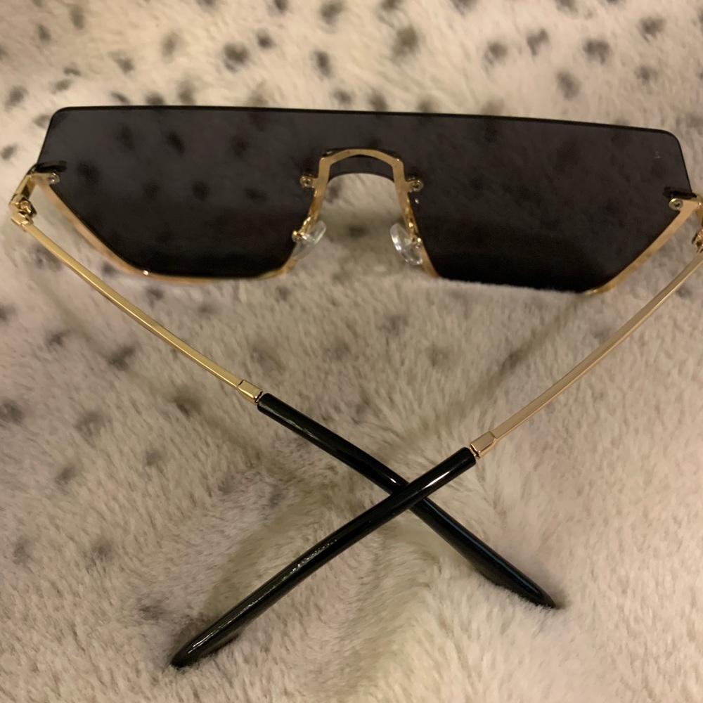One size fits all glasses NWOT